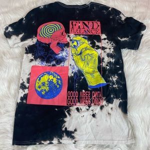 FIND BALANCE TIE DYE GRAPHIC TEE